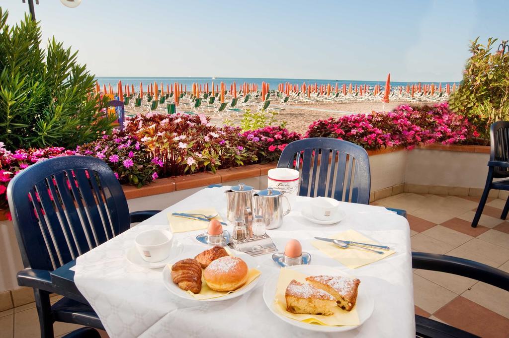 Hotel Corallo Lido di Jesolo Ngoại thất bức ảnh